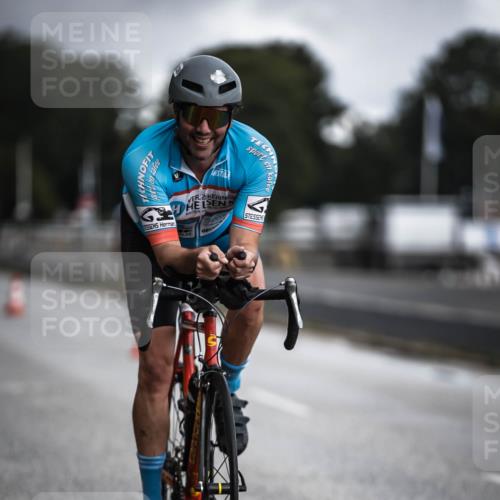 16.08.2026 - KN Förde Triathlon 2026 H.Heesch http://msf.ph/oto/9975334 16.08.2026 11:10:50 Radfahren 318, 338, 403 meine-sportfotos.de