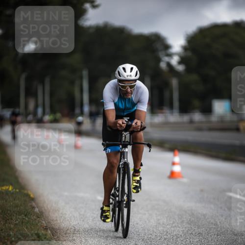16.08.2026 - KN Förde Triathlon 2026 H.Heesch http://msf.ph/oto/9975342 16.08.2026 11:10:52 Radfahren 318, 338 meine-sportfotos.de