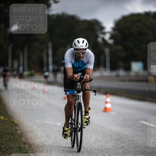 16.08.2026 - KN Förde Triathlon 2026 H.Heesch http://msf.ph/oto/9975343 16.08.2026 11:10:52 Radfahren 318, 338 meine-sportfotos.de