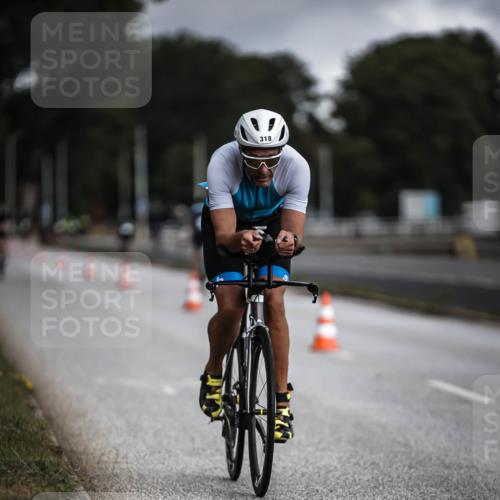 16.08.2026 - KN Förde Triathlon 2026 H.Heesch http://msf.ph/oto/9975345 16.08.2026 11:10:52 Radfahren 318, 338 meine-sportfotos.de