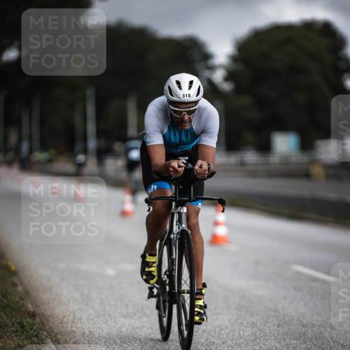 16.08.2026 - KN Förde Triathlon 2026 H.Heesch http://msf.ph/oto/9975346 16.08.2026 11:10:52 Radfahren 318, 338 meine-sportfotos.de