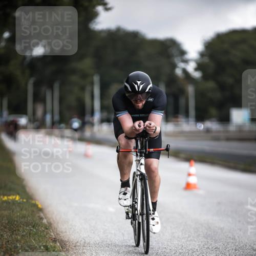 16.08.2026 - KN Förde Triathlon 2026 H.Heesch http://msf.ph/oto/9975365 16.08.2026 11:10:59 Radfahren 311, 316, 340, 394 meine-sportfotos.de
