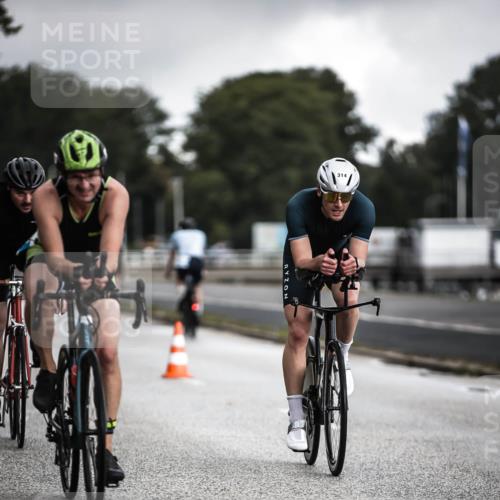 16.08.2026 - KN Förde Triathlon 2026 H.Heesch http://msf.ph/oto/9975412 16.08.2026 11:11:16 Radfahren 314, 317, 342, 352, 365, 372, 386, 430 meine-sportfotos.de