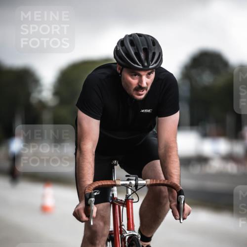 16.08.2026 - KN Förde Triathlon 2026 H.Heesch http://msf.ph/oto/9975420 16.08.2026 11:11:17 Radfahren 314, 317, 342, 365, 372, 386, 430 meine-sportfotos.de