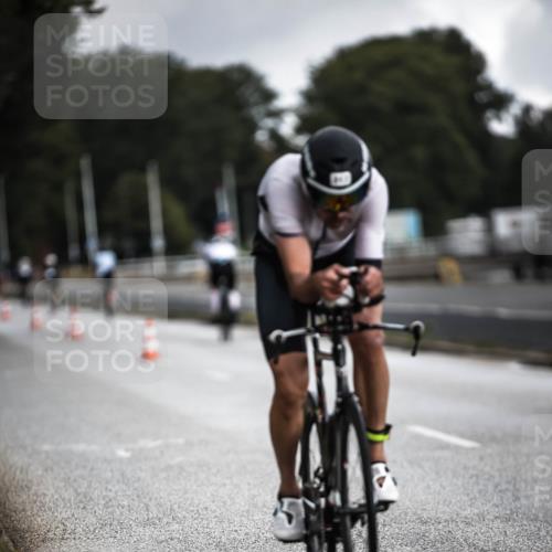 16.08.2026 - KN Förde Triathlon 2026 H.Heesch http://msf.ph/oto/9975425 16.08.2026 11:11:21 Radfahren 317, 386, 409, 430 meine-sportfotos.de