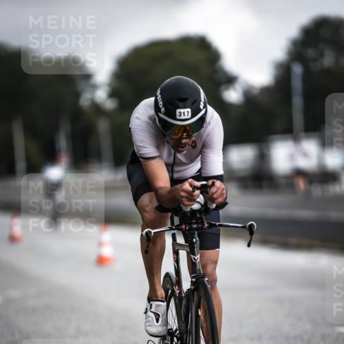 16.08.2026 - KN Förde Triathlon 2026 H.Heesch http://msf.ph/oto/9975429 16.08.2026 11:11:22 Radfahren 317, 353, 409, 430 meine-sportfotos.de