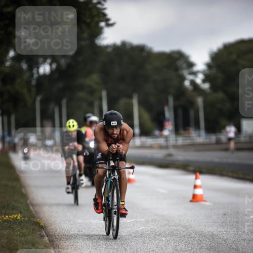 16.08.2026 - KN Förde Triathlon 2026 H.Heesch http://msf.ph/oto/9975469 16.08.2026 11:11:38 Radfahren 221, 320, 324, 327, 336, 401, 441 meine-sportfotos.de