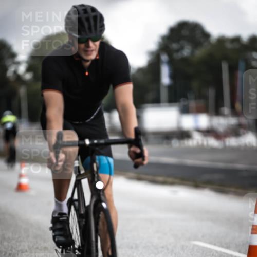 16.08.2026 - KN Förde Triathlon 2026 H.Heesch http://msf.ph/oto/9975505 16.08.2026 11:11:49 Radfahren 305, 368, 398 meine-sportfotos.de