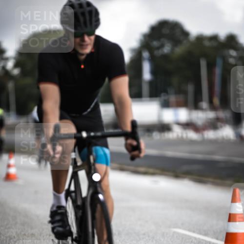 16.08.2026 - KN Förde Triathlon 2026 H.Heesch http://msf.ph/oto/9975506 16.08.2026 11:11:49 Radfahren 305, 368, 398 meine-sportfotos.de