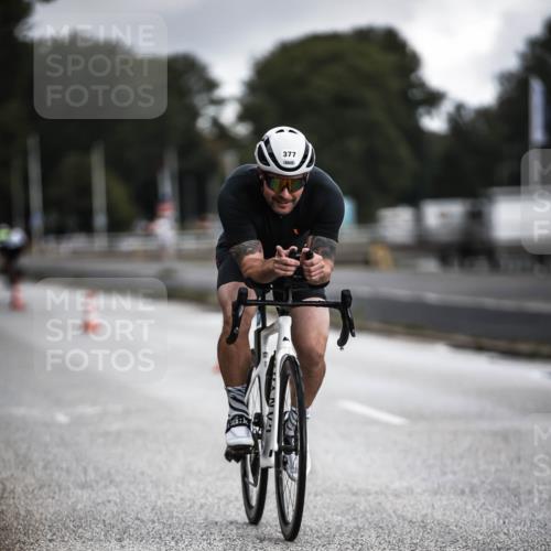 16.08.2026 - KN Förde Triathlon 2026 H.Heesch http://msf.ph/oto/9975531 16.08.2026 11:11:55 Radfahren 305, 337, 370, 373, 377, 397, 398 meine-sportfotos.de