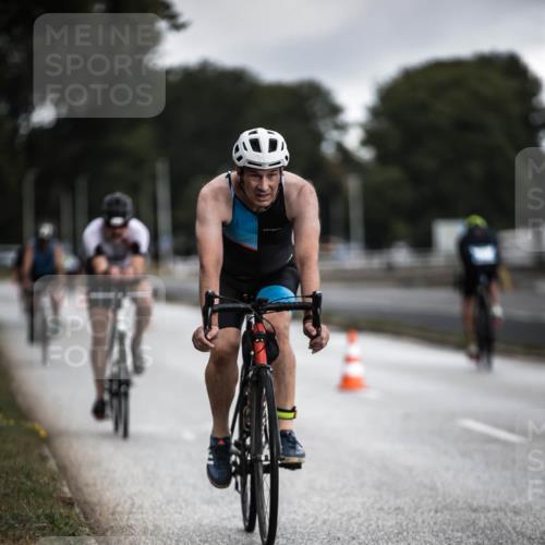 16.08.2026 - KN Förde Triathlon 2026 H.Heesch http://msf.ph/oto/9975561 16.08.2026 11:12:00 Radfahren 337, 357, 369, 370, 389, 393, 397 meine-sportfotos.de