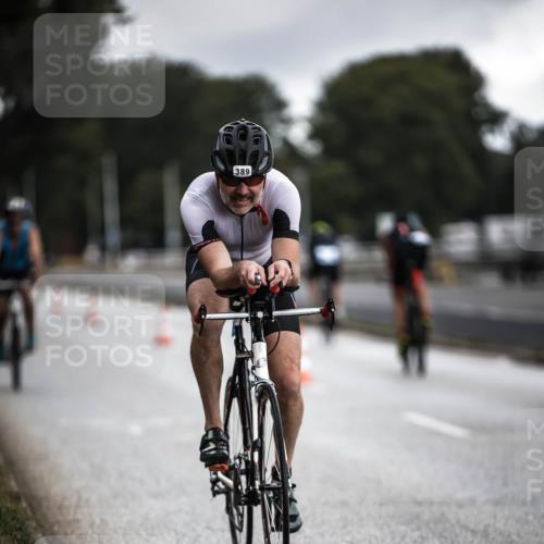 16.08.2026 - KN Förde Triathlon 2026 H.Heesch http://msf.ph/oto/9975574 16.08.2026 11:12:01 Radfahren 357, 369, 370, 389, 393, 397 meine-sportfotos.de