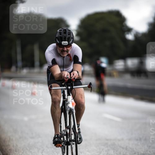 16.08.2026 - KN Förde Triathlon 2026 H.Heesch http://msf.ph/oto/9975576 16.08.2026 11:12:01 Radfahren 357, 369, 370, 389, 393, 397 meine-sportfotos.de