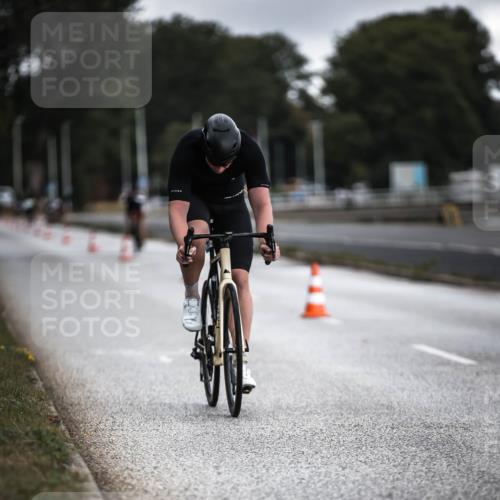 16.08.2026 - KN Förde Triathlon 2026 H.Heesch http://msf.ph/oto/9975607 16.08.2026 11:12:06 Radfahren 312, 357, 393 meine-sportfotos.de