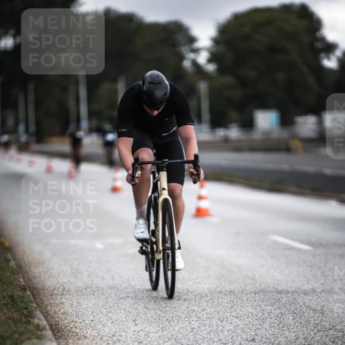 16.08.2026 - KN Förde Triathlon 2026 H.Heesch http://msf.ph/oto/9975610 16.08.2026 11:12:06 Radfahren 312, 357, 393 meine-sportfotos.de
