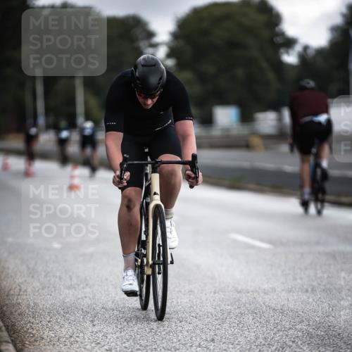 16.08.2026 - KN Förde Triathlon 2026 H.Heesch http://msf.ph/oto/9975614 16.08.2026 11:12:06 Radfahren 312, 357, 393 meine-sportfotos.de