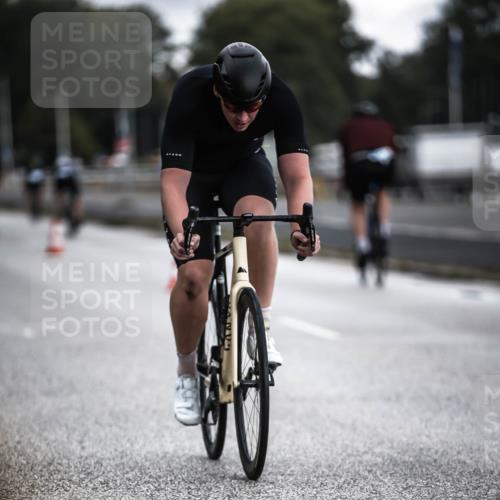 16.08.2026 - KN Förde Triathlon 2026 H.Heesch http://msf.ph/oto/9975618 16.08.2026 11:12:06 Radfahren 312, 357, 393 meine-sportfotos.de