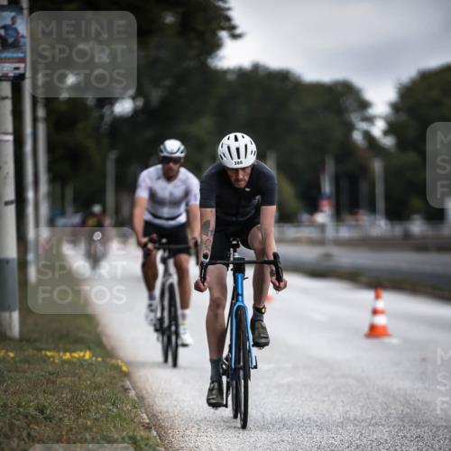16.08.2026 - KN Förde Triathlon 2026 H.Heesch http://msf.ph/oto/9975627 16.08.2026 11:12:20 Radfahren 315, 388, 400, 408 meine-sportfotos.de