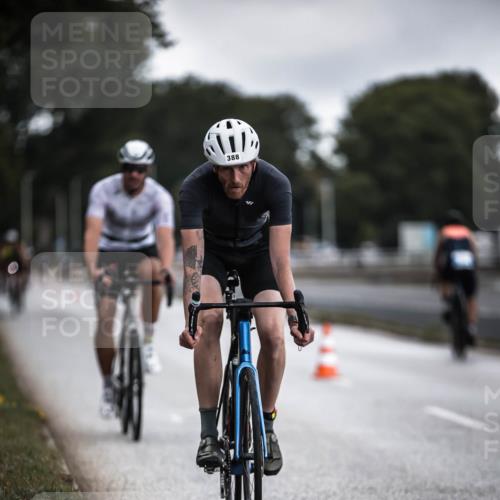 16.08.2026 - KN Förde Triathlon 2026 H.Heesch http://msf.ph/oto/9975637 16.08.2026 11:12:20 Radfahren 315, 388, 400, 408 meine-sportfotos.de