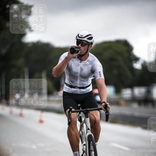 16.08.2026 - KN Förde Triathlon 2026 H.Heesch http://msf.ph/oto/9975647 16.08.2026 11:12:21 Radfahren 315, 388, 400, 408 meine-sportfotos.de