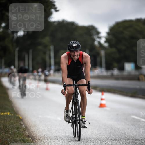 16.08.2026 - KN Förde Triathlon 2026 H.Heesch http://msf.ph/oto/9975684 16.08.2026 11:12:36 Radfahren 323, 325, 374, 407, 412 meine-sportfotos.de