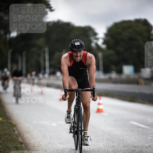 16.08.2026 - KN Förde Triathlon 2026 H.Heesch http://msf.ph/oto/9975687 16.08.2026 11:12:36 Radfahren 323, 325, 374, 407, 412 meine-sportfotos.de