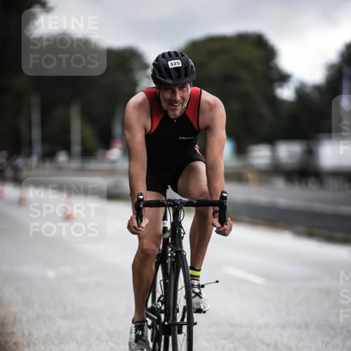 16.08.2026 - KN Förde Triathlon 2026 H.Heesch http://msf.ph/oto/9975695 16.08.2026 11:12:36 Radfahren 323, 325, 374, 407, 412 meine-sportfotos.de