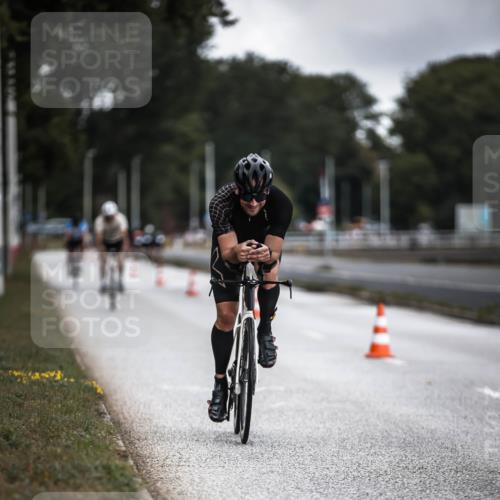 16.08.2026 - KN Förde Triathlon 2026 H.Heesch http://msf.ph/oto/9975706 16.08.2026 11:12:39 Radfahren 323, 325, 374, 395, 407, 412 meine-sportfotos.de