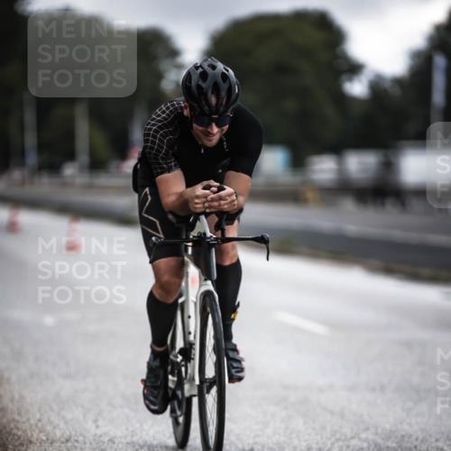 16.08.2026 - KN Förde Triathlon 2026 H.Heesch http://msf.ph/oto/9975720 16.08.2026 11:12:39 Radfahren 323, 325, 374, 395, 407, 412 meine-sportfotos.de