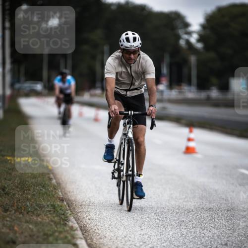 16.08.2026 - KN Förde Triathlon 2026 H.Heesch http://msf.ph/oto/9975722 16.08.2026 11:12:43 Radfahren 395, 407, 410 meine-sportfotos.de