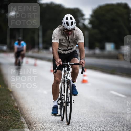 16.08.2026 - KN Förde Triathlon 2026 H.Heesch http://msf.ph/oto/9975728 16.08.2026 11:12:43 Radfahren 395, 407, 410 meine-sportfotos.de