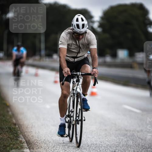 16.08.2026 - KN Förde Triathlon 2026 H.Heesch http://msf.ph/oto/9975729 16.08.2026 11:12:43 Radfahren 395, 407, 410 meine-sportfotos.de