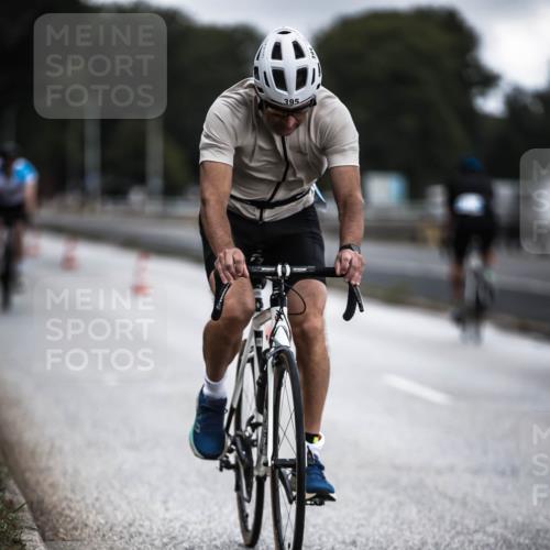 16.08.2026 - KN Förde Triathlon 2026 H.Heesch http://msf.ph/oto/9975733 16.08.2026 11:12:44 Radfahren 395, 407, 410 meine-sportfotos.de