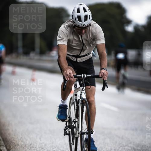 16.08.2026 - KN Förde Triathlon 2026 H.Heesch http://msf.ph/oto/9975735 16.08.2026 11:12:44 Radfahren 395, 407, 410 meine-sportfotos.de