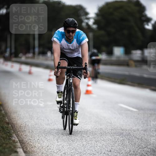 16.08.2026 - KN Förde Triathlon 2026 H.Heesch http://msf.ph/oto/9975745 16.08.2026 11:12:47 Radfahren 395, 410 meine-sportfotos.de