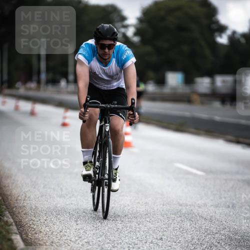 16.08.2026 - KN Förde Triathlon 2026 H.Heesch http://msf.ph/oto/9975747 16.08.2026 11:12:47 Radfahren 395, 410 meine-sportfotos.de