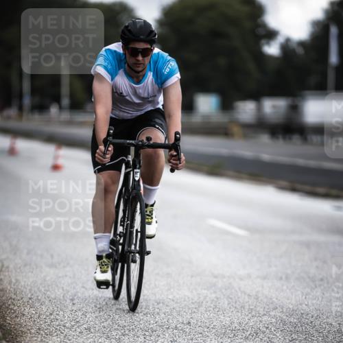 16.08.2026 - KN Förde Triathlon 2026 H.Heesch http://msf.ph/oto/9975750 16.08.2026 11:12:47 Radfahren 395, 410 meine-sportfotos.de