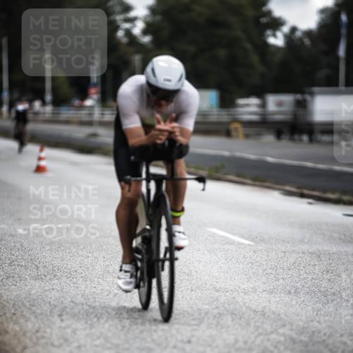 16.08.2026 - KN Förde Triathlon 2026 H.Heesch http://msf.ph/oto/9975760 16.08.2026 11:13:08 Radfahren 340, 403 meine-sportfotos.de