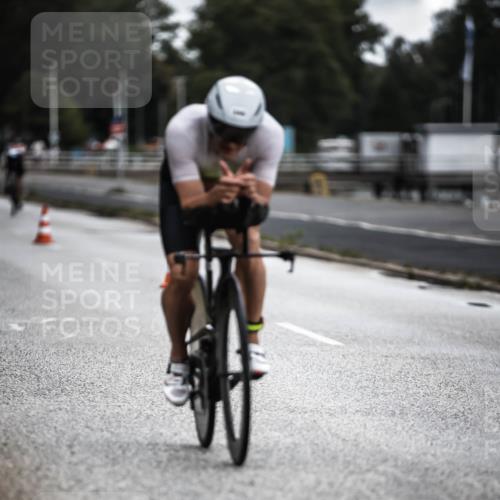 16.08.2026 - KN Förde Triathlon 2026 H.Heesch http://msf.ph/oto/9975761 16.08.2026 11:13:08 Radfahren 340, 403 meine-sportfotos.de