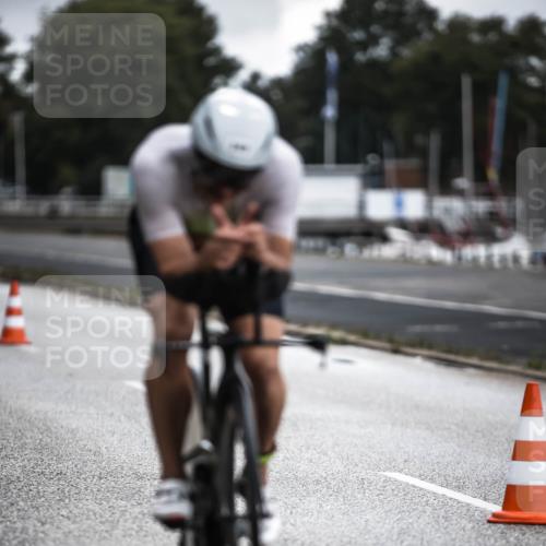 16.08.2026 - KN Förde Triathlon 2026 H.Heesch http://msf.ph/oto/9975768 16.08.2026 11:13:08 Radfahren 340, 403 meine-sportfotos.de