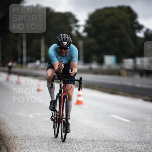 16.08.2026 - KN Förde Triathlon 2026 H.Heesch http://msf.ph/oto/9975773 16.08.2026 11:13:12 Radfahren 403, 422 meine-sportfotos.de