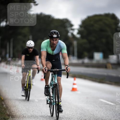16.08.2026 - KN Förde Triathlon 2026 H.Heesch http://msf.ph/oto/9975794 16.08.2026 11:13:17 Radfahren 329, 379, 385, 422 meine-sportfotos.de