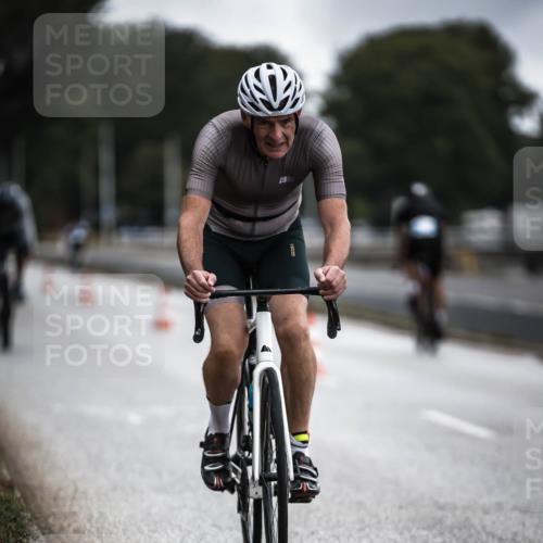 16.08.2026 - KN Förde Triathlon 2026 H.Heesch http://msf.ph/oto/9975846 16.08.2026 11:13:31 Radfahren 316, 394, 413, 421 meine-sportfotos.de