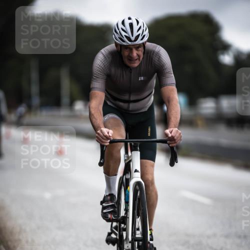 16.08.2026 - KN Förde Triathlon 2026 H.Heesch http://msf.ph/oto/9975850 16.08.2026 11:13:31 Radfahren 316, 394, 413, 421 meine-sportfotos.de