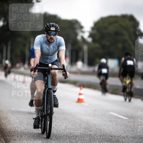 16.08.2026 - KN Förde Triathlon 2026 H.Heesch http://msf.ph/oto/9975895 16.08.2026 11:13:43 Radfahren 331, 360, 376, 386, 406, 430 meine-sportfotos.de