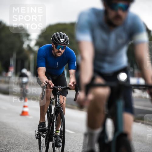 16.08.2026 - KN Förde Triathlon 2026 H.Heesch http://msf.ph/oto/9975902 16.08.2026 11:13:44 Radfahren 324, 331, 360, 376, 386, 406, 430 meine-sportfotos.de