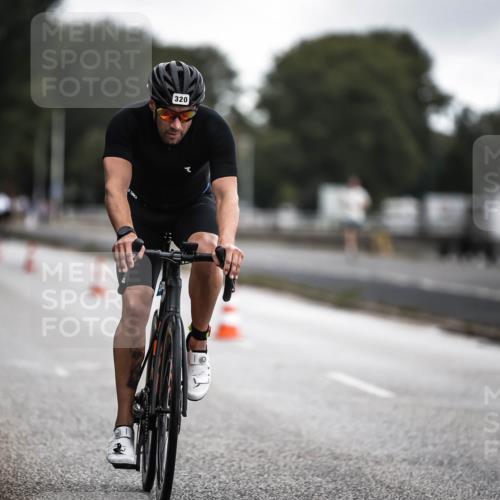 16.08.2026 - KN Förde Triathlon 2026 H.Heesch http://msf.ph/oto/9975944 16.08.2026 11:13:57 Radfahren 320, 409 meine-sportfotos.de