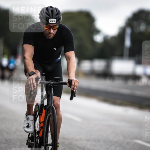 16.08.2026 - KN Förde Triathlon 2026 H.Heesch http://msf.ph/oto/9975951 16.08.2026 11:13:58 Radfahren 320, 381, 409 meine-sportfotos.de