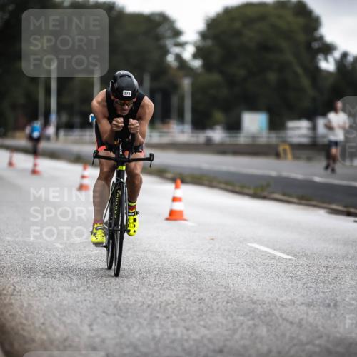16.08.2026 - KN Förde Triathlon 2026 H.Heesch http://msf.ph/oto/9975966 16.08.2026 11:14:04 Radfahren 337, 373, 381, 401, 402, 409 meine-sportfotos.de