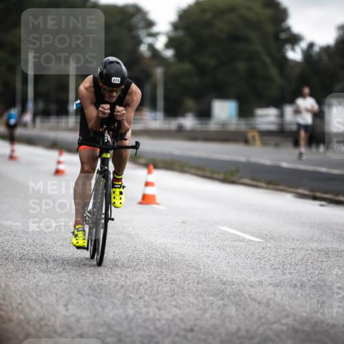 16.08.2026 - KN Förde Triathlon 2026 H.Heesch http://msf.ph/oto/9975968 16.08.2026 11:14:04 Radfahren 337, 373, 381, 401, 402, 409 meine-sportfotos.de